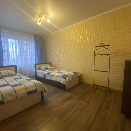 Apartment At Zhukova Street Baranavichy Εξωτερικό φωτογραφία