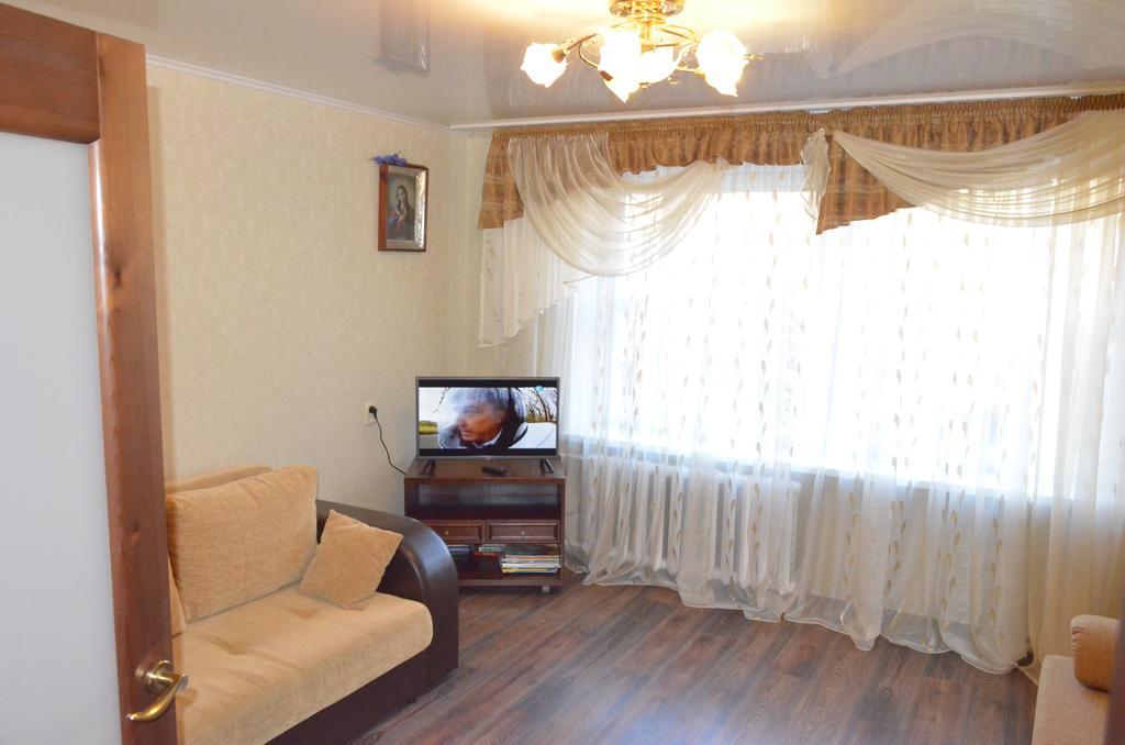 Apartment At Zhukova Street Baranavichy Εξωτερικό φωτογραφία