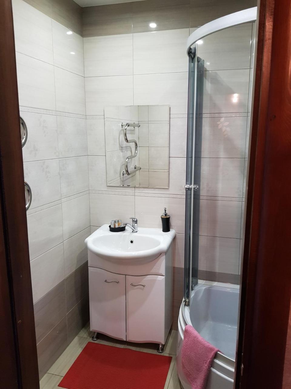 Apartment At Zhukova Street Baranavichy Εξωτερικό φωτογραφία